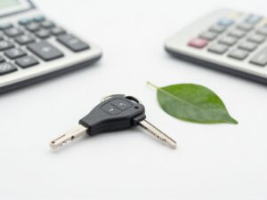 Ile kosztuje ubezpieczenie samochodu bez zniżek w 2026 roku? Sprawdź ceny i sposoby na oszczędność!